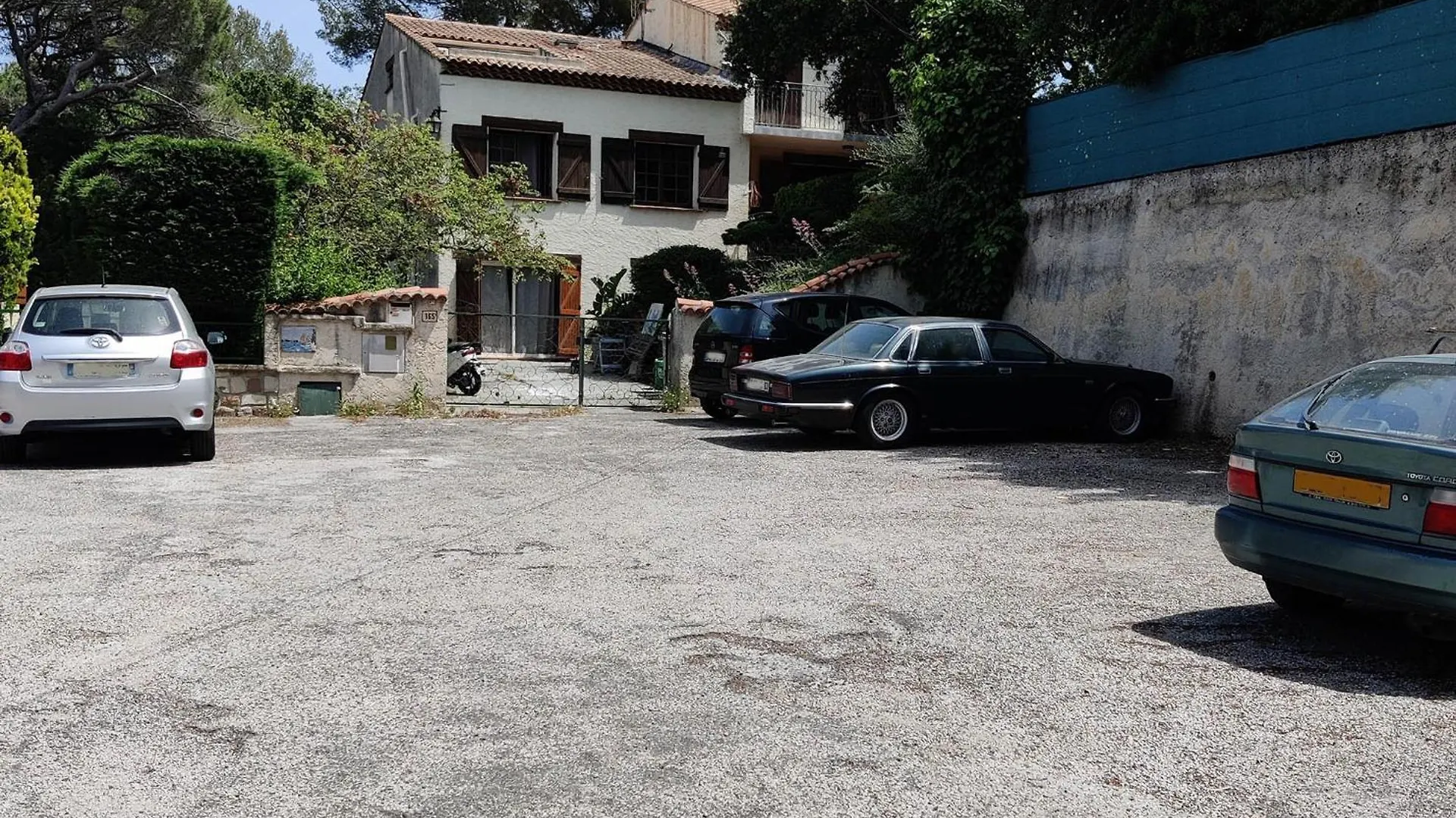 Chambre Individuelle لو براديت منزل للإقامة